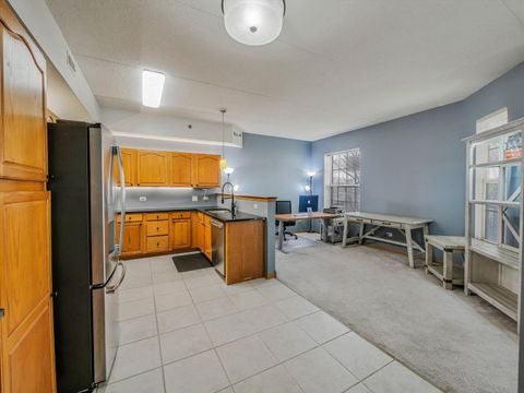 Tiny photo for 3135 Town Square Drive #104, Rolling Meadows, IL 60008 (MLS # 12610059)