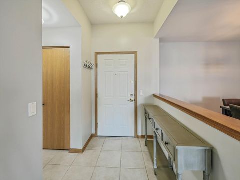 Tiny photo for 3135 Town Square Drive #104, Rolling Meadows, IL 60008 (MLS # 12610059)