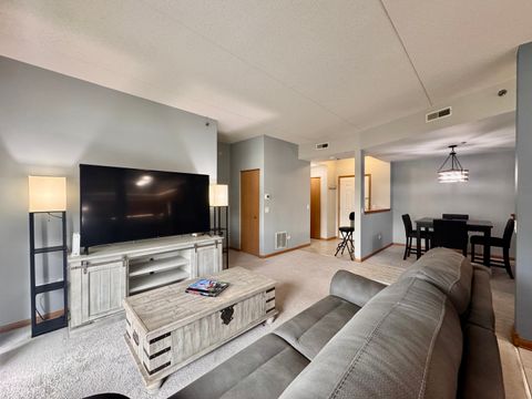 Tiny photo for 3135 Town Square Drive #104, Rolling Meadows, IL 60008 (MLS # 12610059)