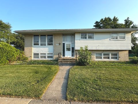 10300 S Kathy Court, Palos Hills, IL 60465 - #: 12447061