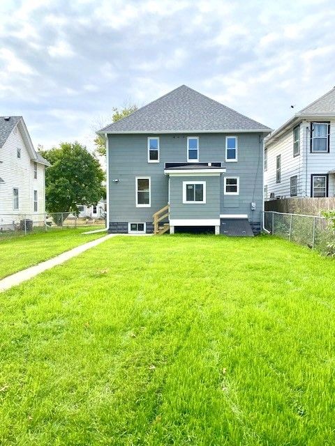 Tiny photo for 110 7th Avenue, Sterling, IL 61081 (MLS # 12497646)