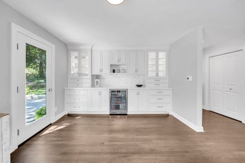 Tiny photo for 32 Otis Road, Barrington Hills, IL 60010 (MLS # 12657771)