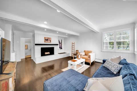 Tiny photo for 32 Otis Road, Barrington Hills, IL 60010 (MLS # 12657771)