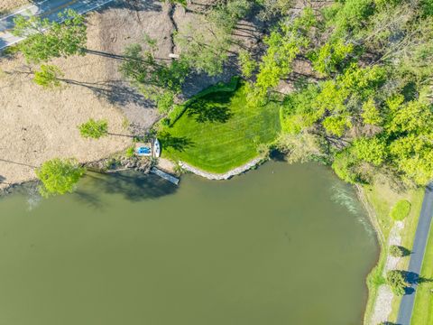 Tiny photo for 32 Otis Road, Barrington Hills, IL 60010 (MLS # 12657771)