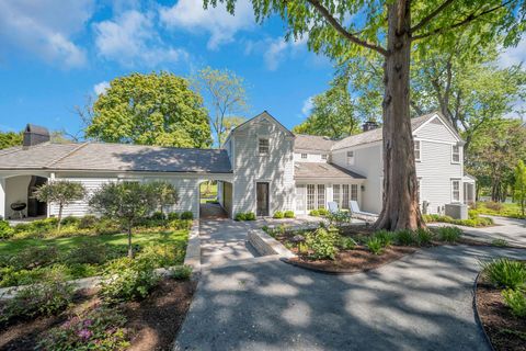 Tiny photo for 32 Otis Road, Barrington Hills, IL 60010 (MLS # 12657771)