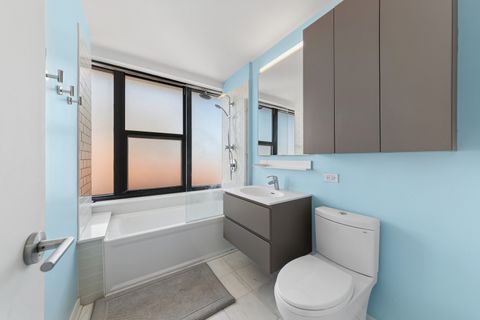 Tiny photo for 5801 N Sheridan Road #14A, Chicago, IL 60660 (MLS # 12609036)