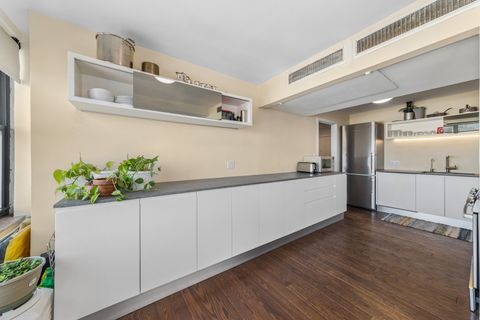 Tiny photo for 5801 N Sheridan Road #14A, Chicago, IL 60660 (MLS # 12609036)