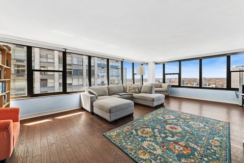 Tiny photo for 5801 N Sheridan Road #14A, Chicago, IL 60660 (MLS # 12609036)