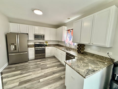 Tiny photo for 16150 Laurel Oak Drive, Crest Hill, IL 60403 (MLS # 12770260)