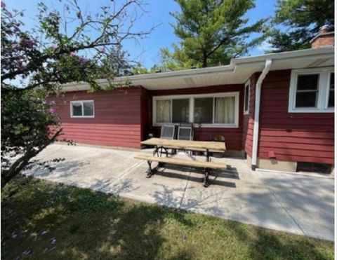 Tiny photo for 10009 Meadow Lane, Des Plaines, IL 60016 (MLS # 12512978)