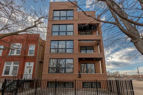 18 S Seeley Avenue 1E Chicago IL 60612