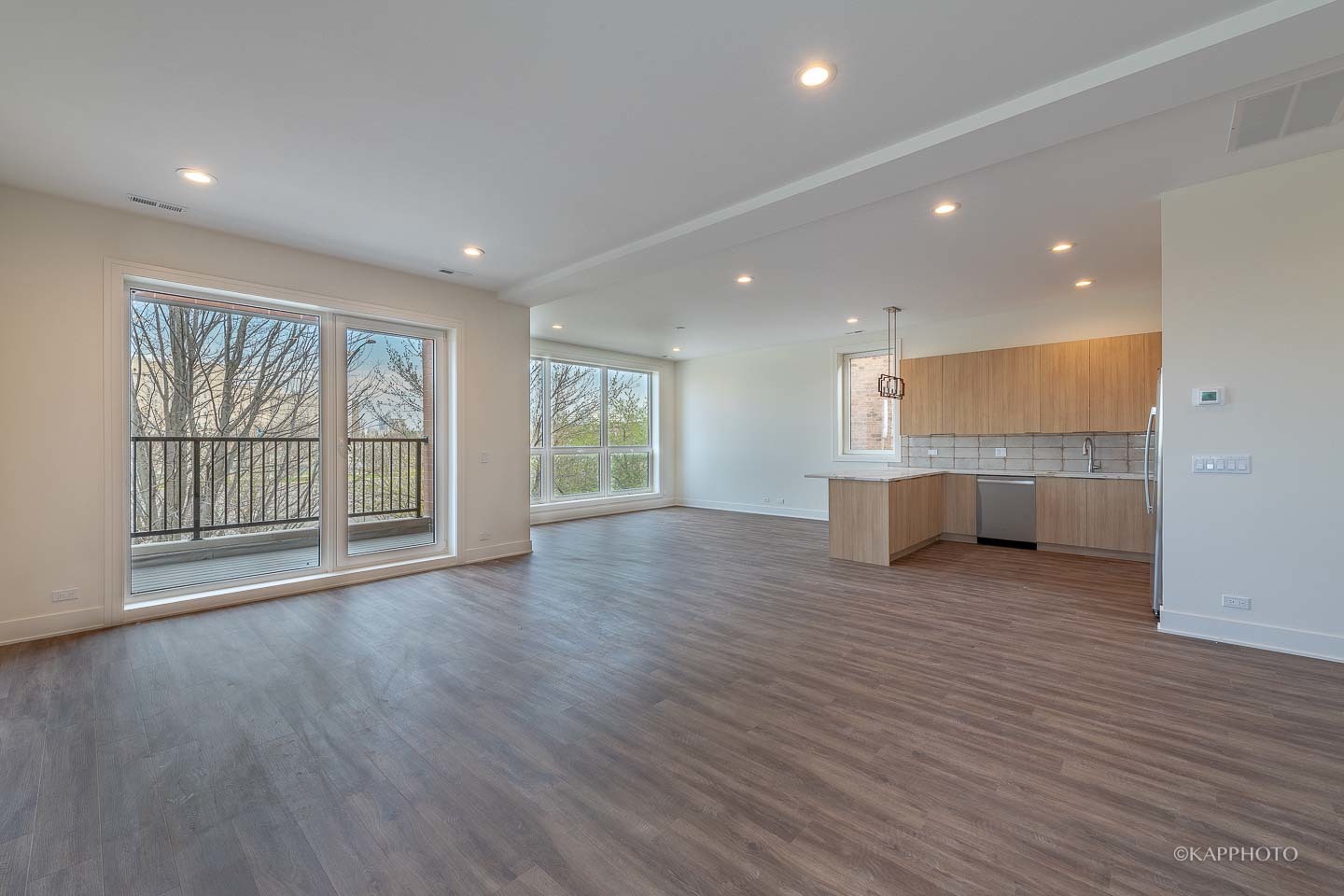18 S Seeley Avenue 1E