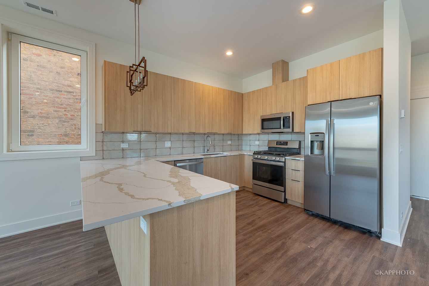 18 S Seeley Avenue 1E