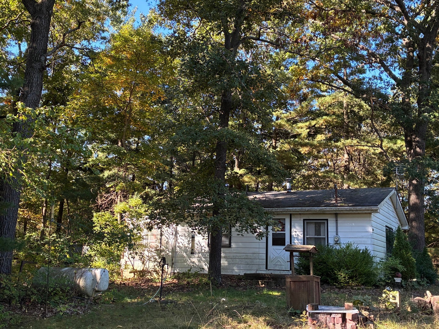 1903 Hickory Lane