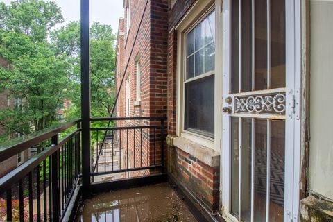 Tiny photo for 2335 E 70th Place #205, Chicago, IL 60649 (MLS # 12697091)