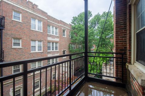 Tiny photo for 2335 E 70th Place #205, Chicago, IL 60649 (MLS # 12697091)