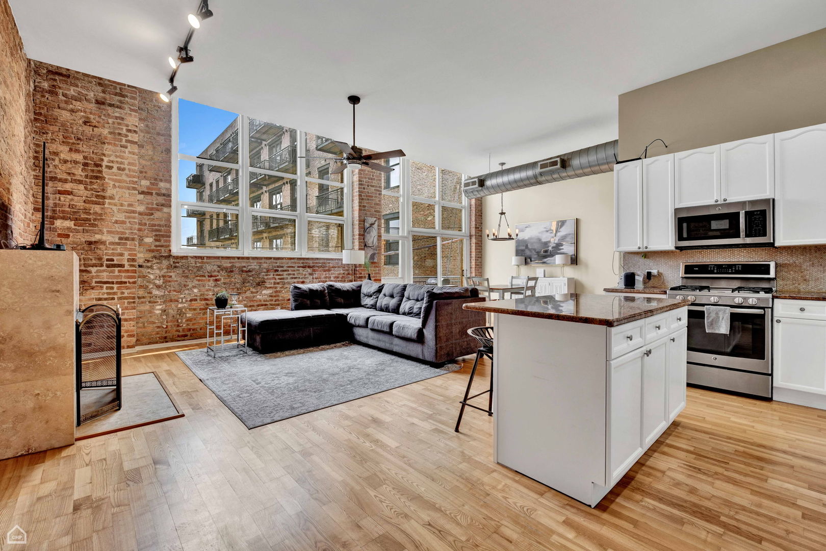 1631 S Michigan Avenue 310