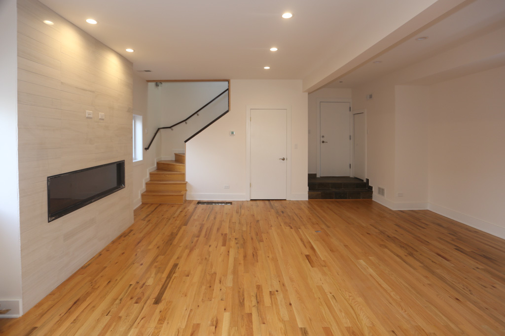 1637 N CLYBOURN Avenue CH2