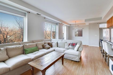 Tiny photo for 2317 W Wolfram Street #415, Chicago, IL 60618 (MLS # 12575174)