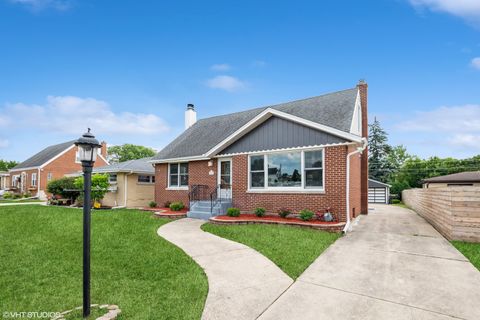 Tiny photo for 1001 Oakton Street, Park Ridge, IL 60068 (MLS # 12564868)