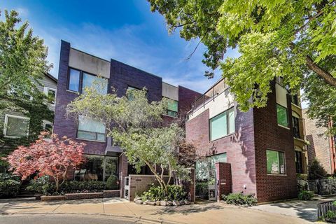 Photo of 1720 N CLEVELAND Avenue, Chicago, IL 60614 (MLS # 12562477)