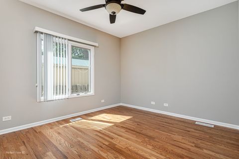 Tiny photo for 573 W Babcock Avenue, Elmhurst, IL 60126 (MLS # 12463985)