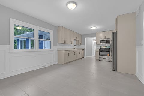 Tiny photo for 16037 Evans Avenue, South Holland, IL 60473 (MLS # 12740440)