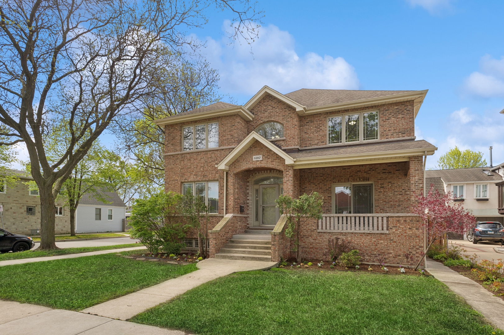 6160 N Nassau Avenue