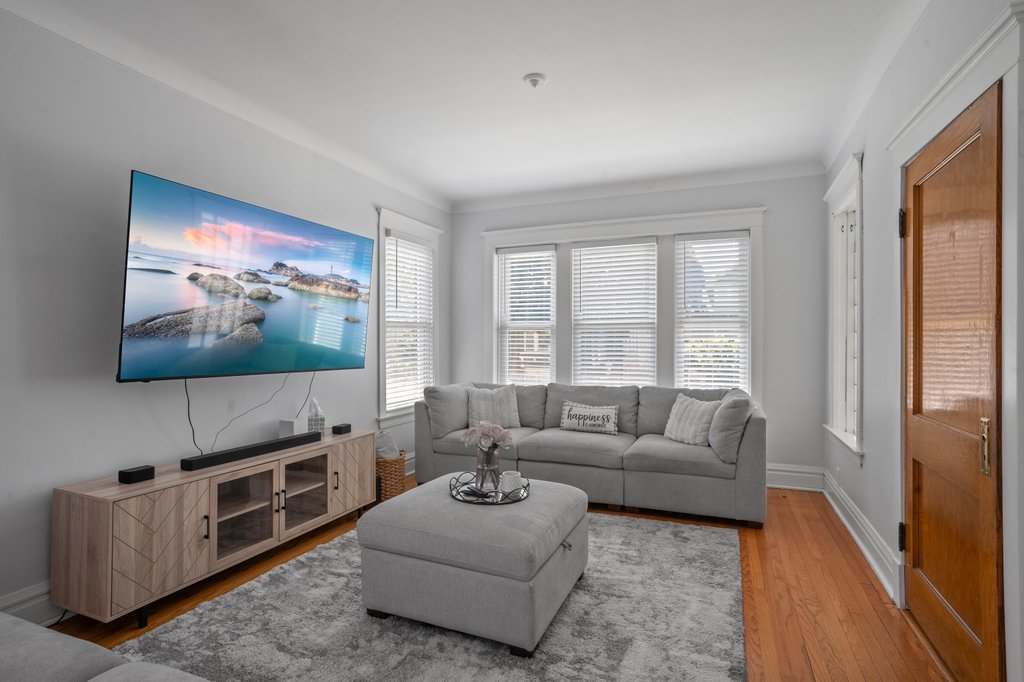2403 Highland Avenue