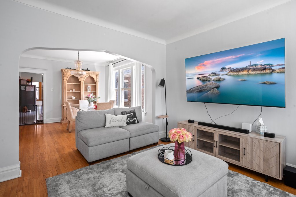 2403 Highland Avenue