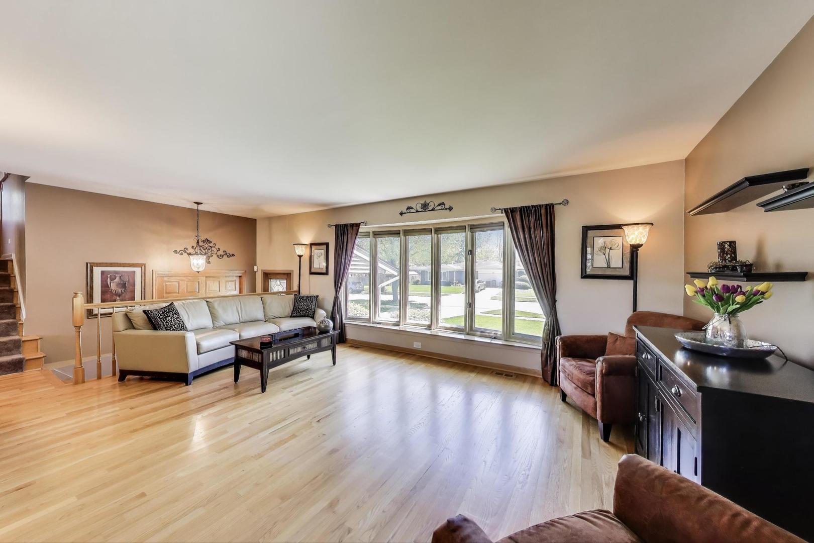 2210 E Michael Manor Lane