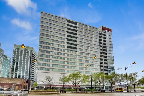 Photo of 659 W Randolph Street #1711, Chicago, IL 60661 (MLS # 12658668)