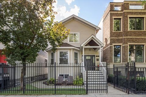 3002 N HOYNE Avenue Chicago IL 60618