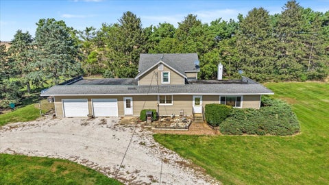 Tiny photo for 27256 N 2850 East Road, Chenoa, IL 61726 (MLS # 12765024)
