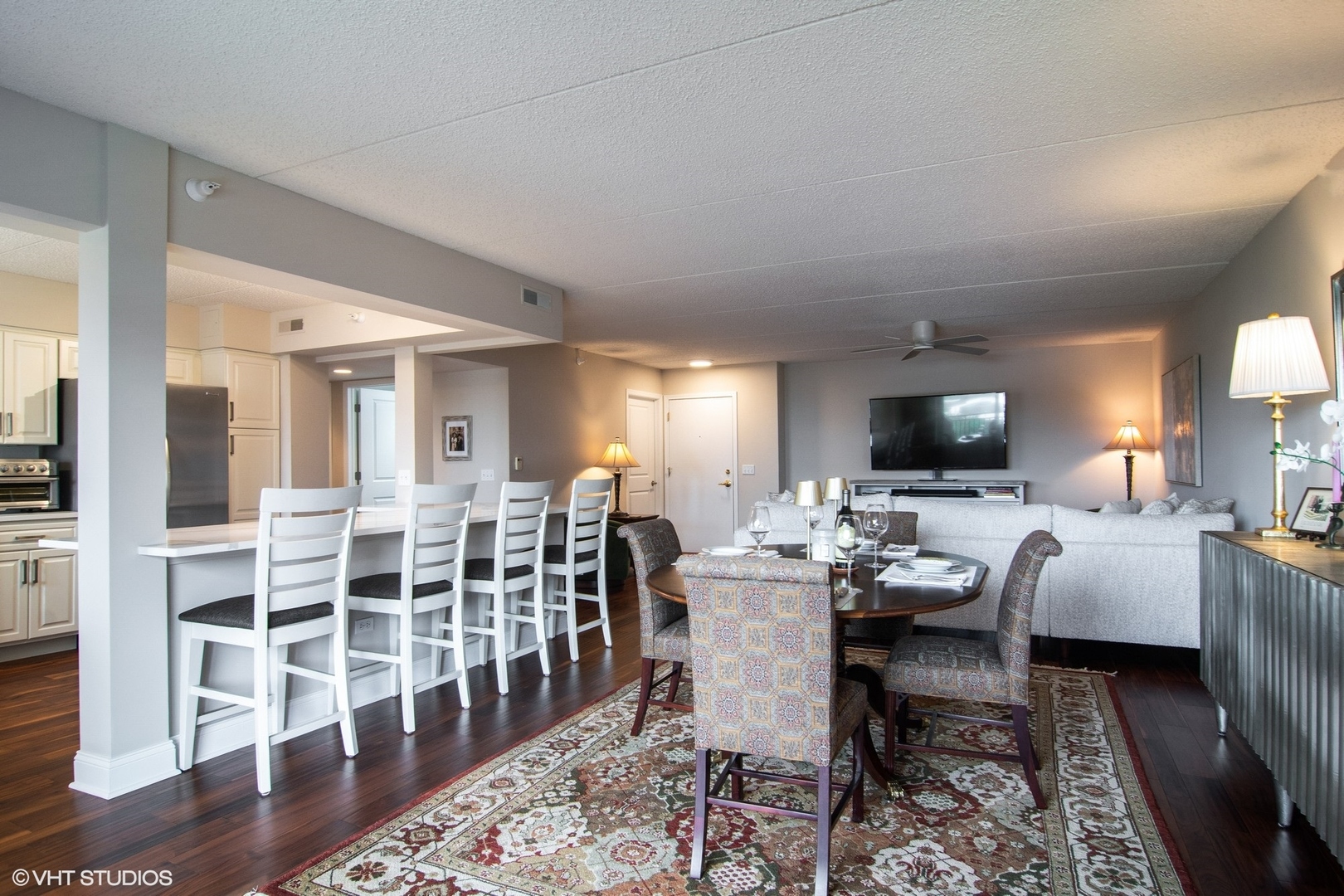 10 S Wille Street 506