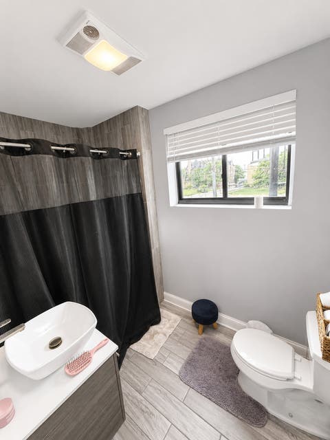 Tiny photo for 1506 E Marquette Road, Chicago, IL 60637 (MLS # 12696617)