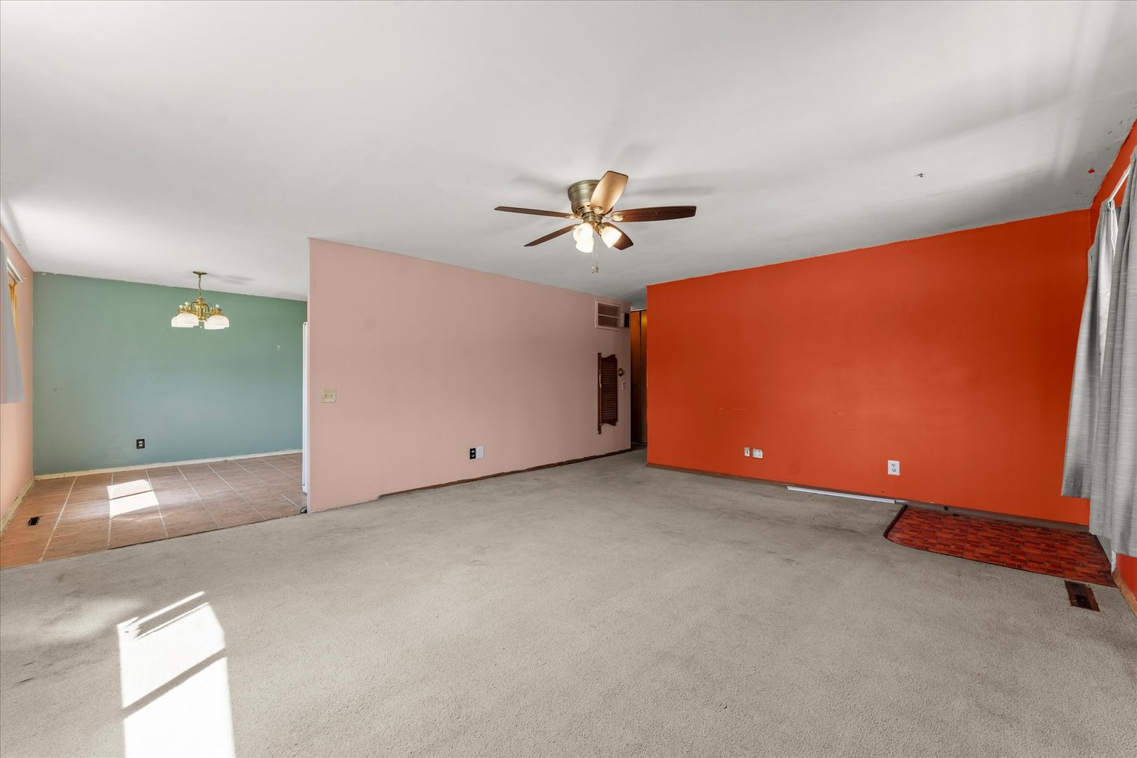 2412 Lawndale Drive