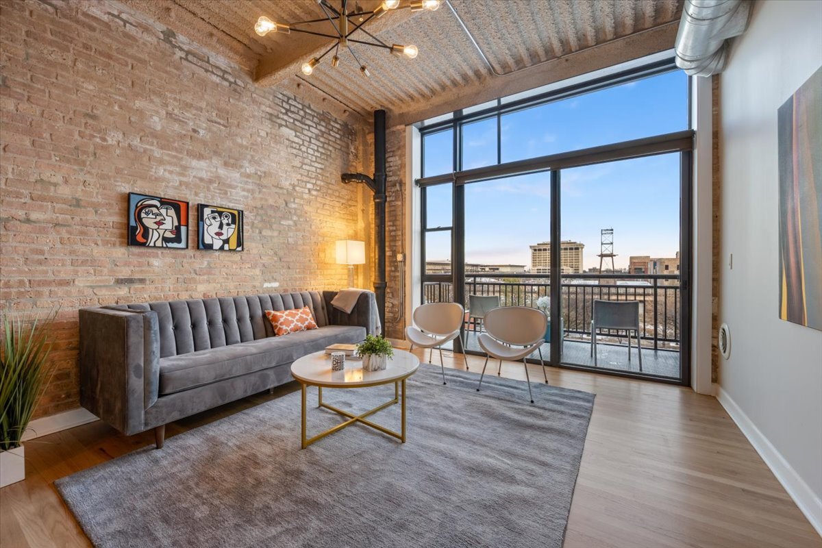 2545 S DEARBORN Street 509