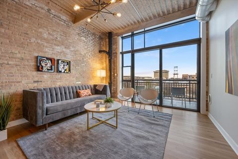 Tiny photo for 2545 S DEARBORN Street #509, Chicago, IL 60616 (MLS # 12516634)