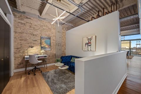 Tiny photo for 2545 S DEARBORN Street #509, Chicago, IL 60616 (MLS # 12516634)