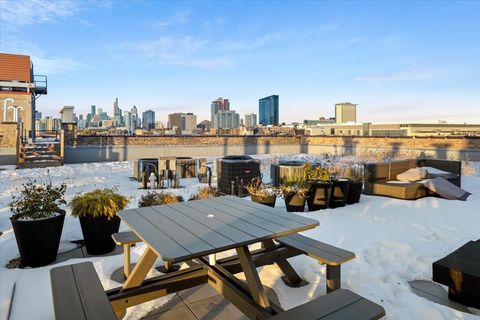 Tiny photo for 2545 S DEARBORN Street #509, Chicago, IL 60616 (MLS # 12516634)