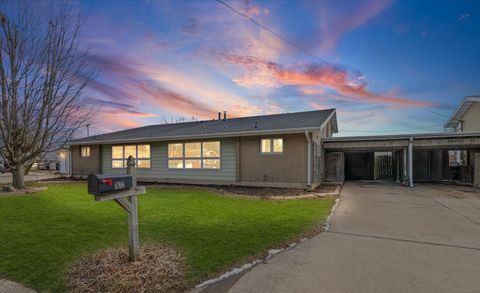 Photo of 1612 Golfview Road, Rantoul, IL 61866 (MLS # 12546710)