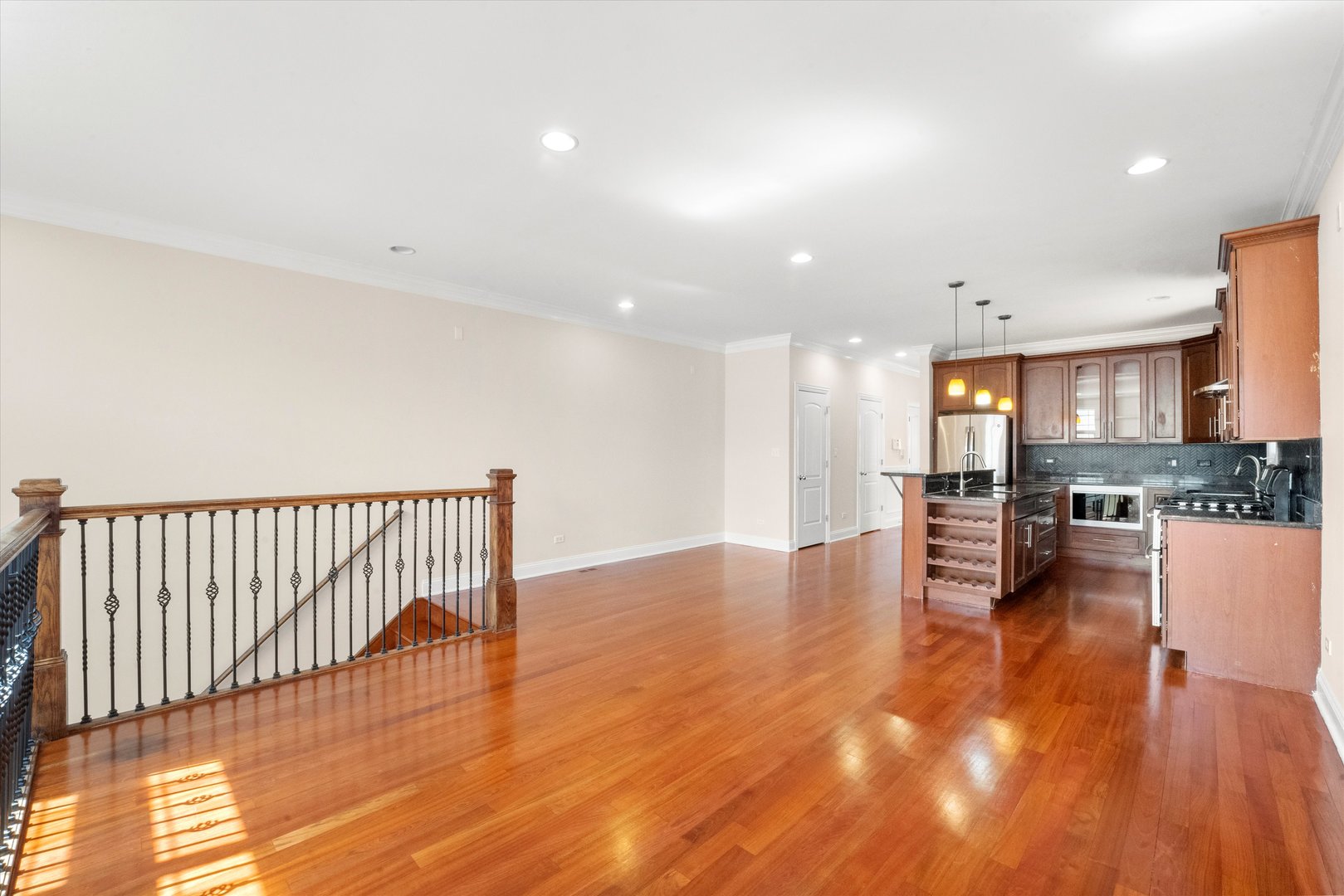 2415 W Palmer Street
