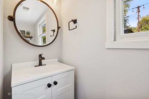 Tiny photo for 362 Oxford Lane, Lakewood, IL 60014 (MLS # 12446305)