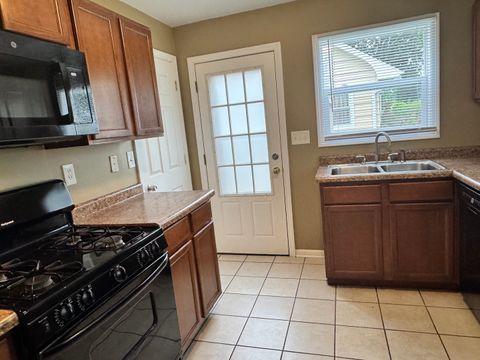 Tiny photo for 16 S Clifton Avenue, Elgin, IL 60123 (MLS # 12484551)