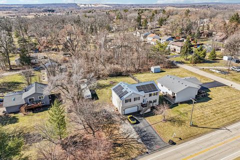 Tiny photo for 43144 N Lake Avenue, Antioch, IL 60002 (MLS # 12551906)