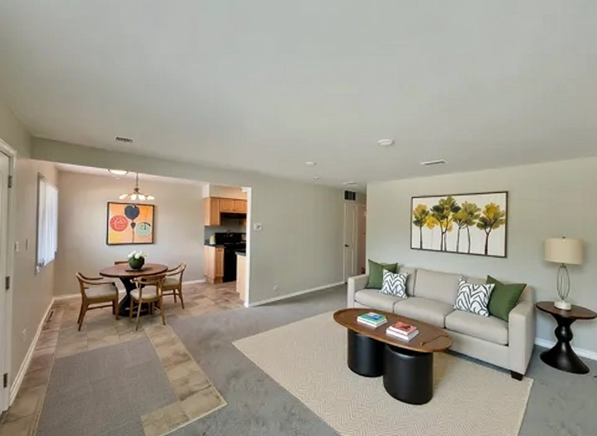 606 E 164th Place