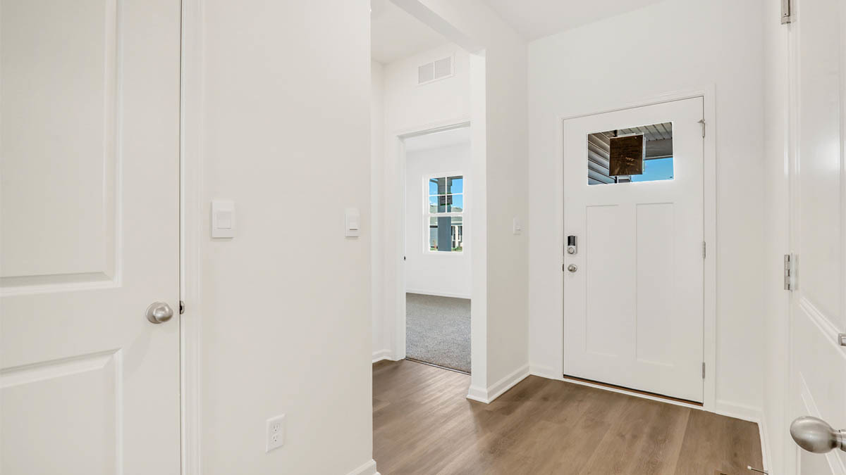 6286 Redwood Trail