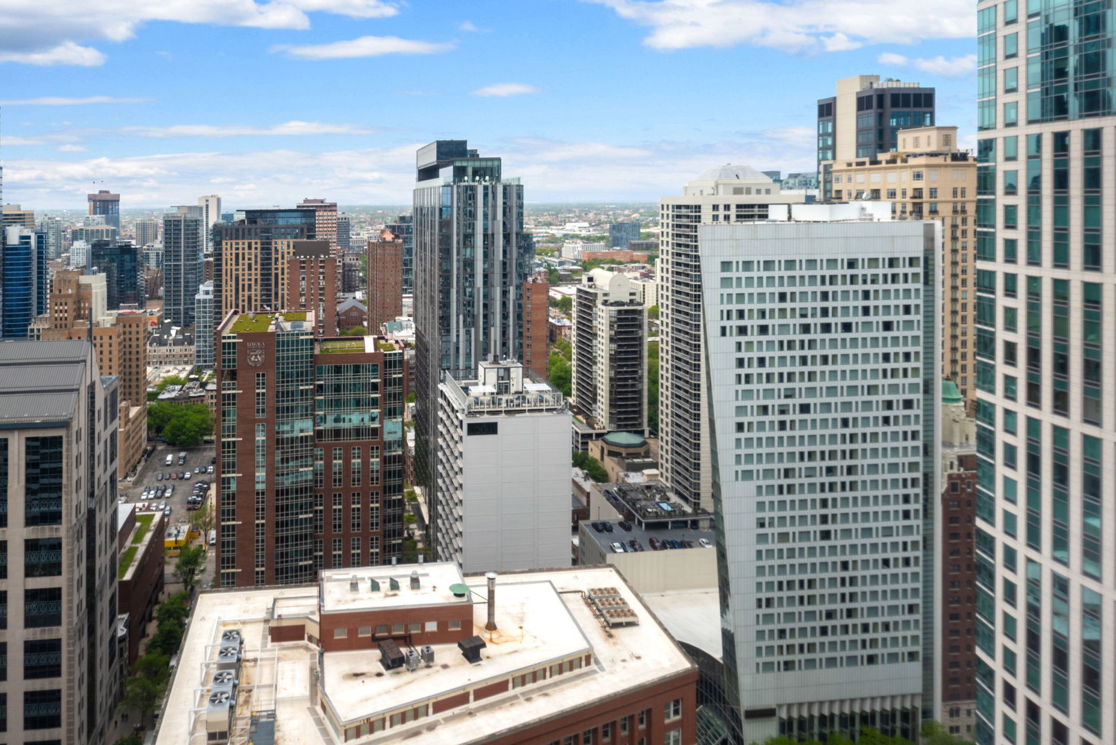 111 E Chestnut Street 40J