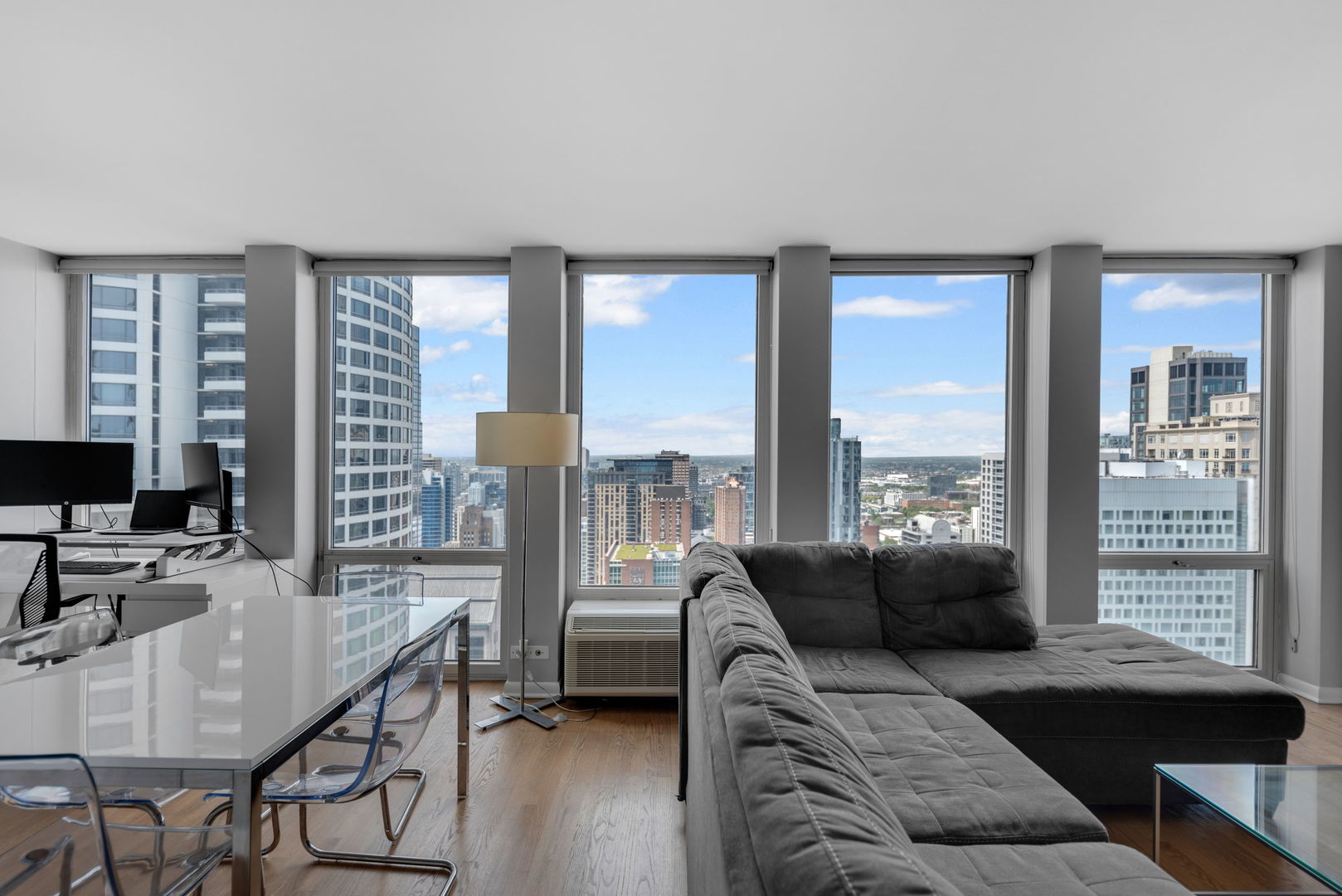 111 E Chestnut Street 40J